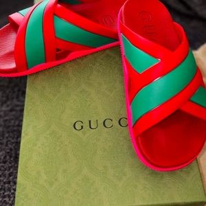 Gucci Rubber Coral-New Sham-Coral (Size 36 Women)